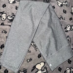 3/$21 Old Navy Heather Gray Cloud+ 7/8 Leggings Medium